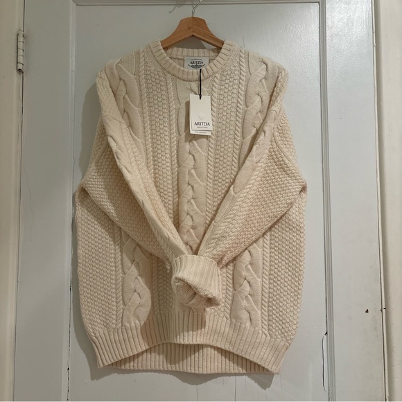 NWT Aritzia Cream Heritage Knit Merino Wool Crew Sweater - Picture 4 of 9